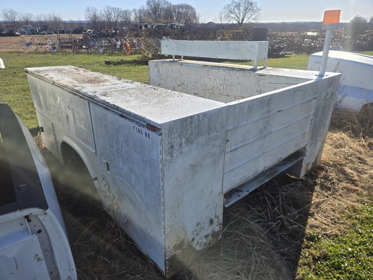 #2998-•-knapheide-(6)-door-utility-bed-image-3