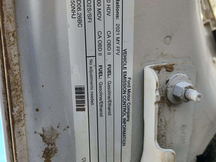 2021-ford-f250-image-27