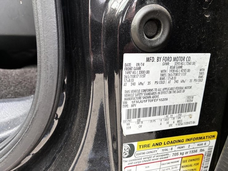 2015-ford-expedition-image-16