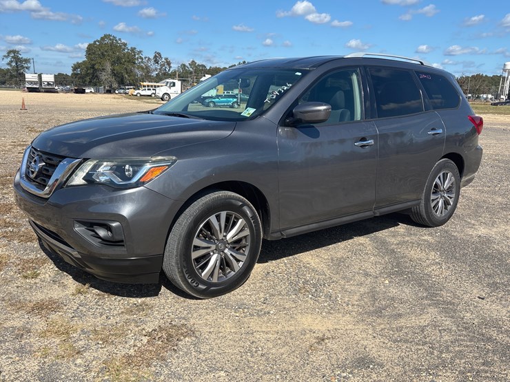 2018-nissan-pathfinder-image-1