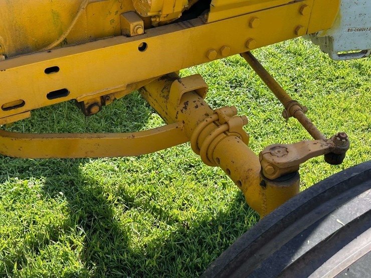 minneapolis-moline-g1355-image-14