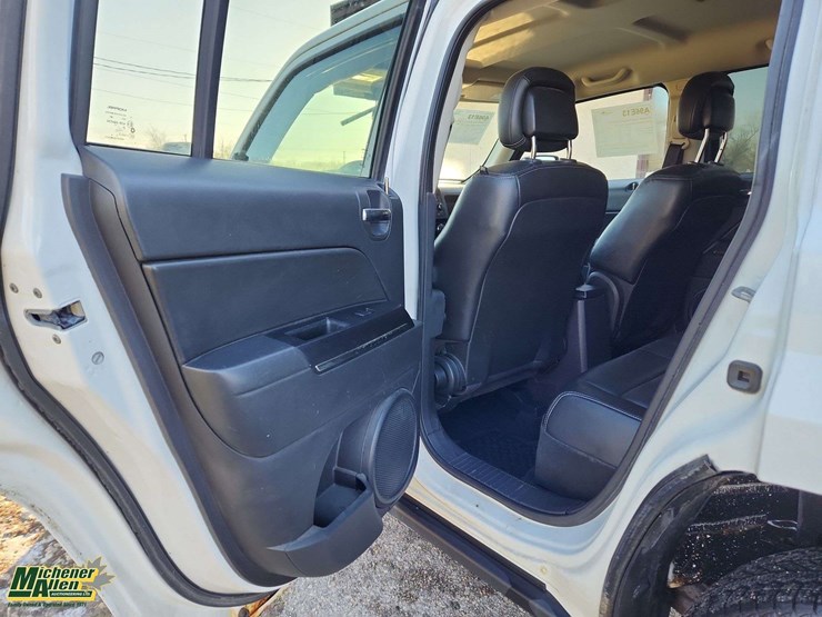 2014-jeep-patriot-image-11