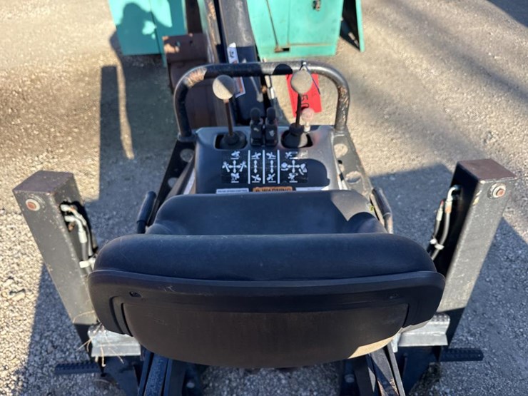 #1950-•-bobcat-backhoe-image-9