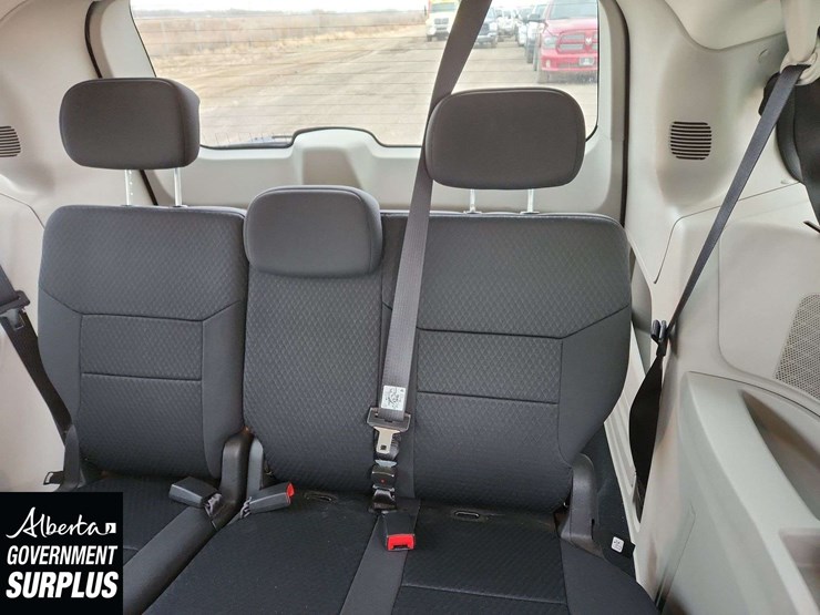 2010-dodge-grand-caravan-se-image-17