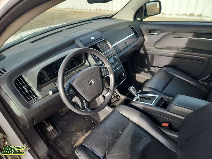 2010-dodge-journey-image-17