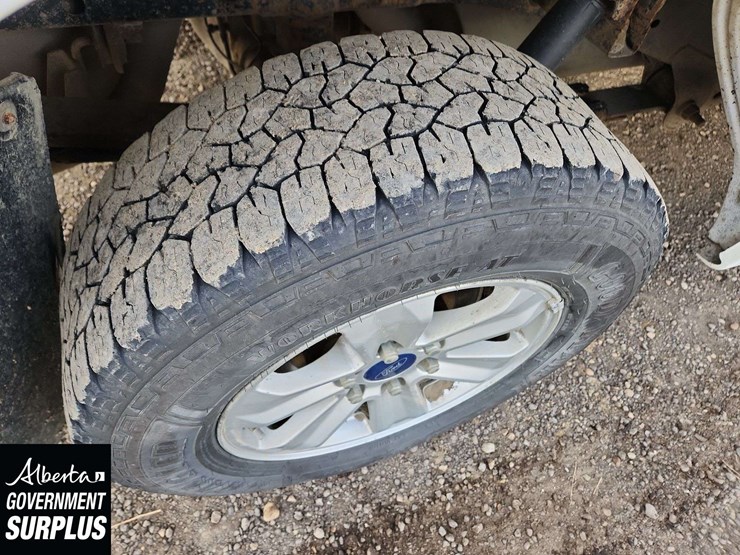 2018-ford-6.5-ft-image-32