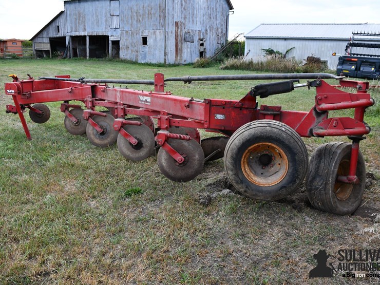 white-5-bottom-plow-image-7