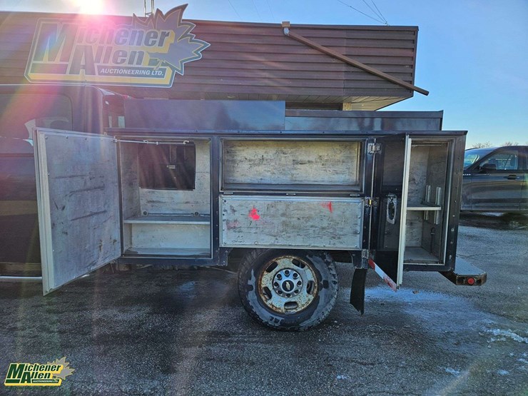 2012-chevrolet-silverado-2500hd-image-11