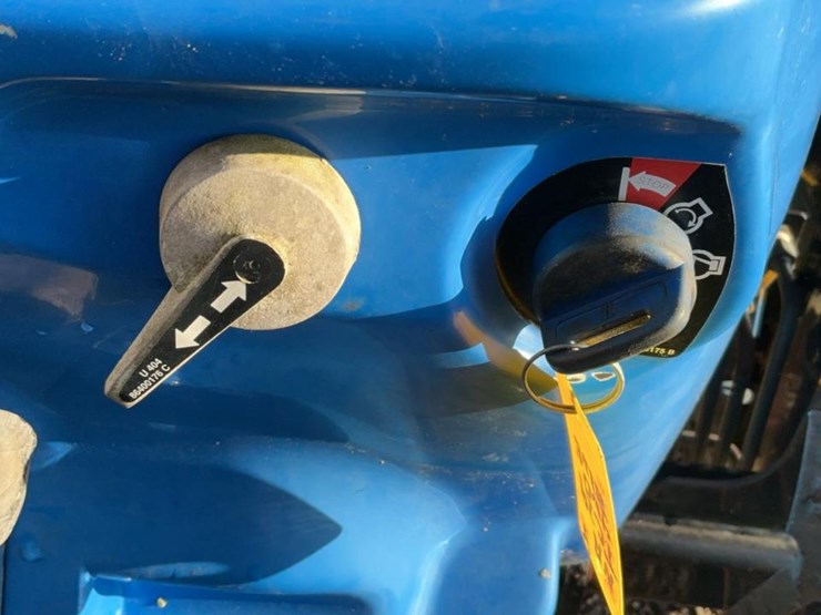 new-holland-tc29da-image-53