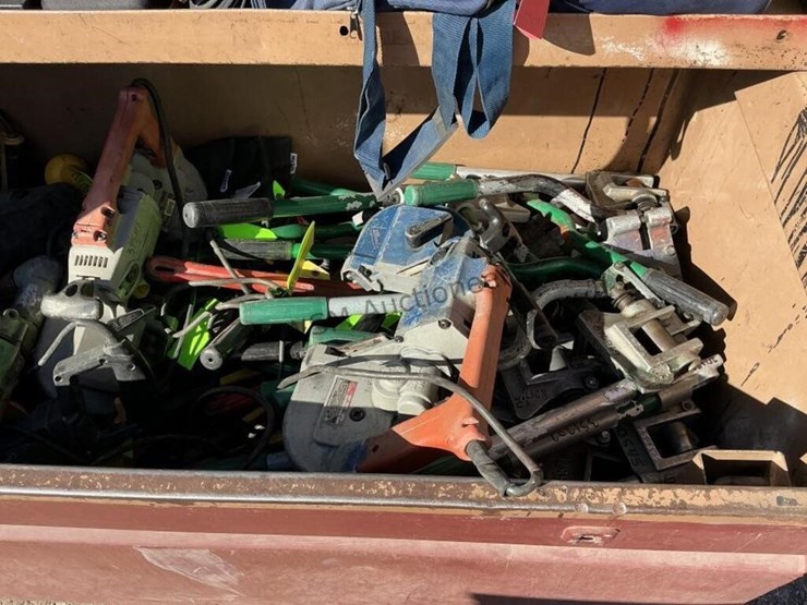 rolling-jobsite-toolbox-with-assorted-tools-image-7