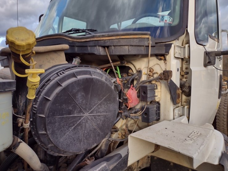 international-10-image-24