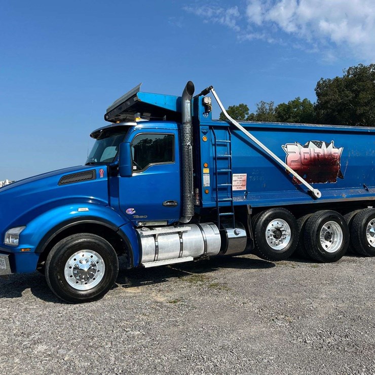 2016 KENWORTH T880