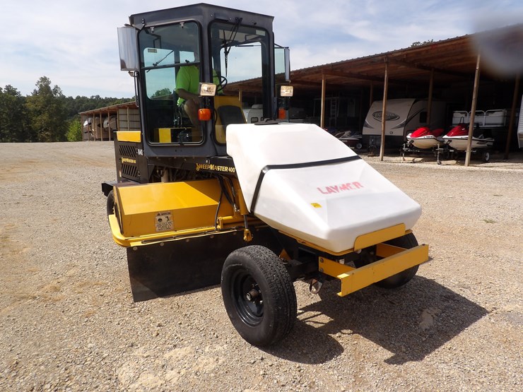 #27063-•-2016-laymor-sm-400-sweeper-/-broom-image-1