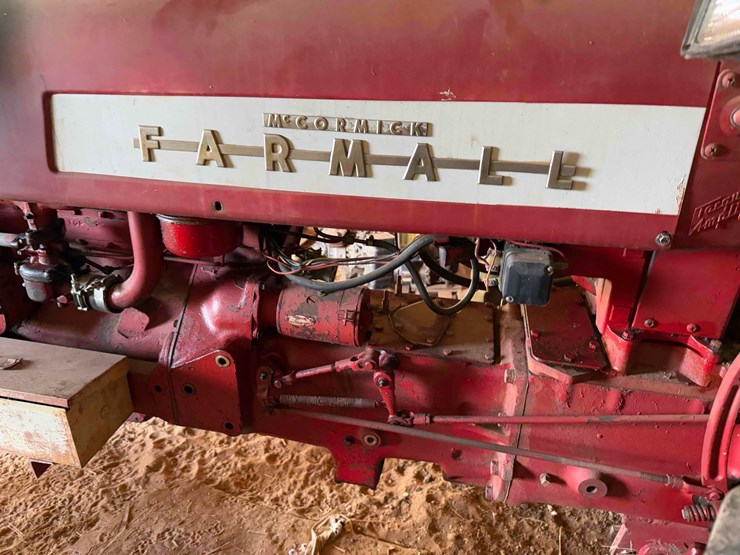 case-ih-350-image-11