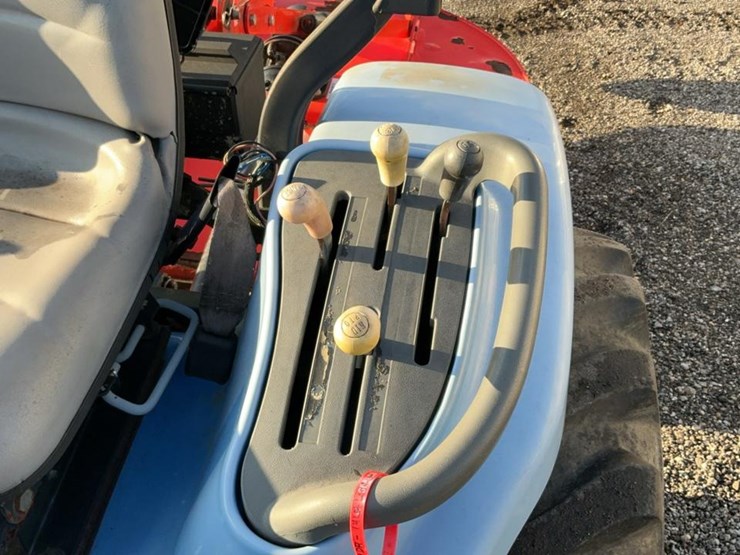 new-holland-tc29da-image-43