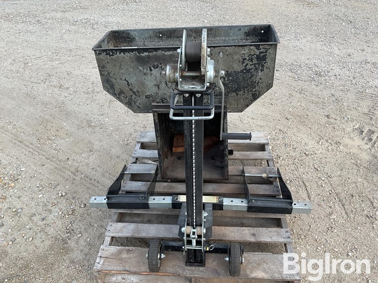 lawn-mower-lift-&-tire-testing-tank-image-8