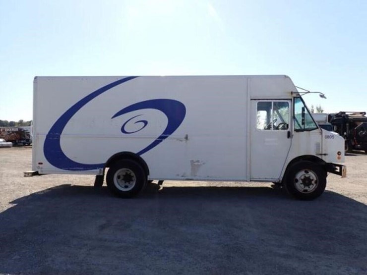 2008-freightliner-mt55-image-4