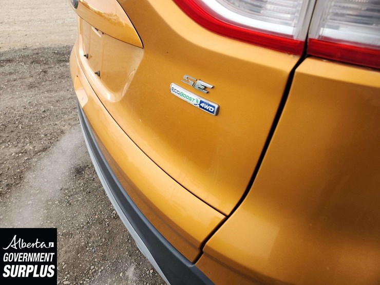 2016-ford-escape-se-image-37