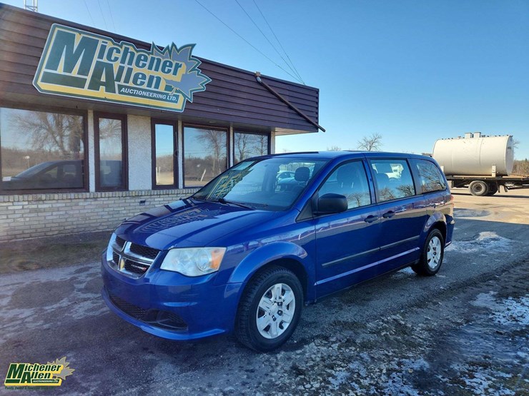 2013-dodge-grand-caravan-image-1