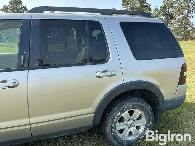 2007-ford-explorer-xlt-image-15