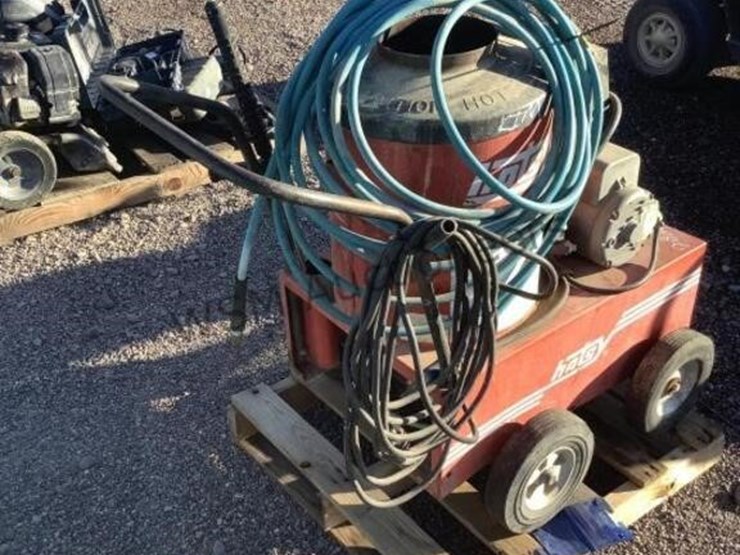 hotsy-pressure-washer-image-3