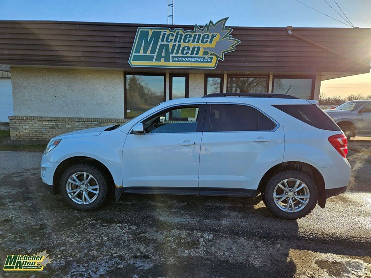 2016-chevrolet-equinox-lt-image-3
