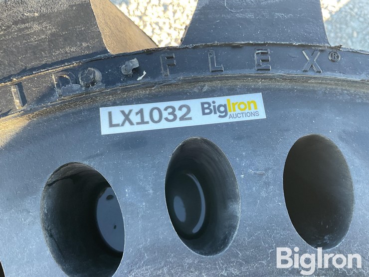 airless-skid-steer-tire-&-rims-image-11