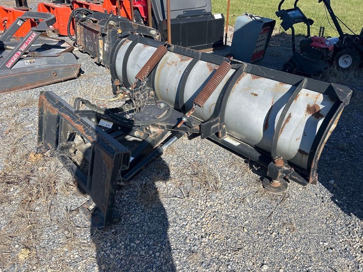 sno-way-hydraulic-snowplow-attachment-image-3