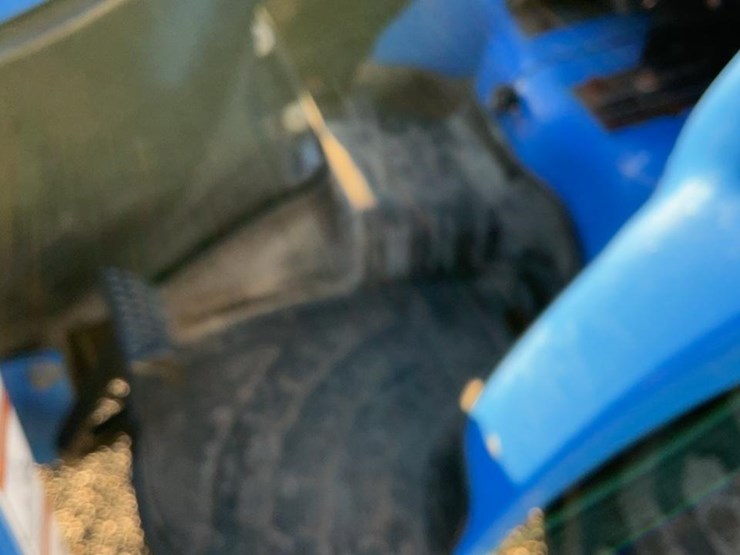 new-holland-tc29d-image-39