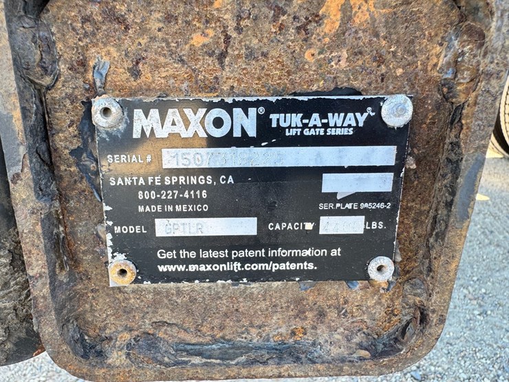 #16193-•-2016-hino-338v-van-body-truck-image-15