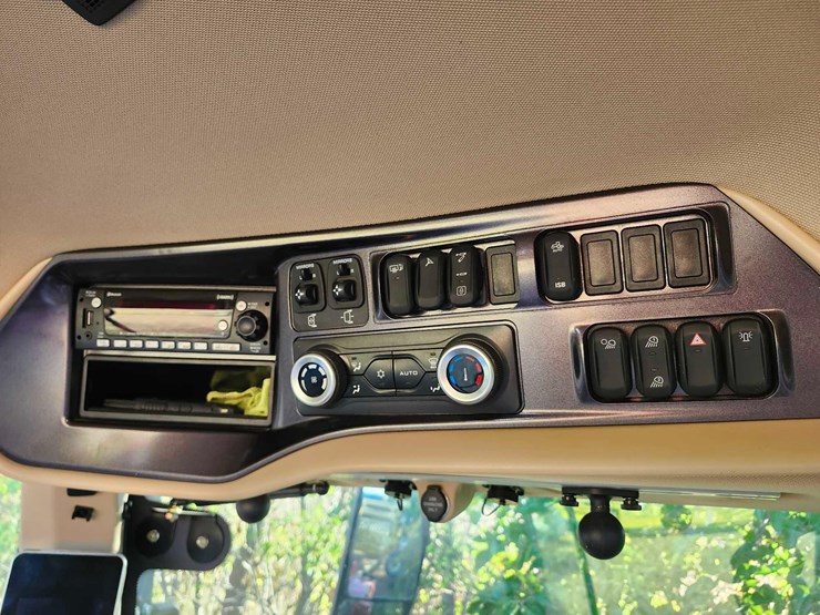 2024-case-ih-36-image-32