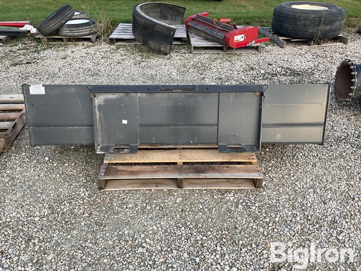 case-new-holland-material-bucket-image-6