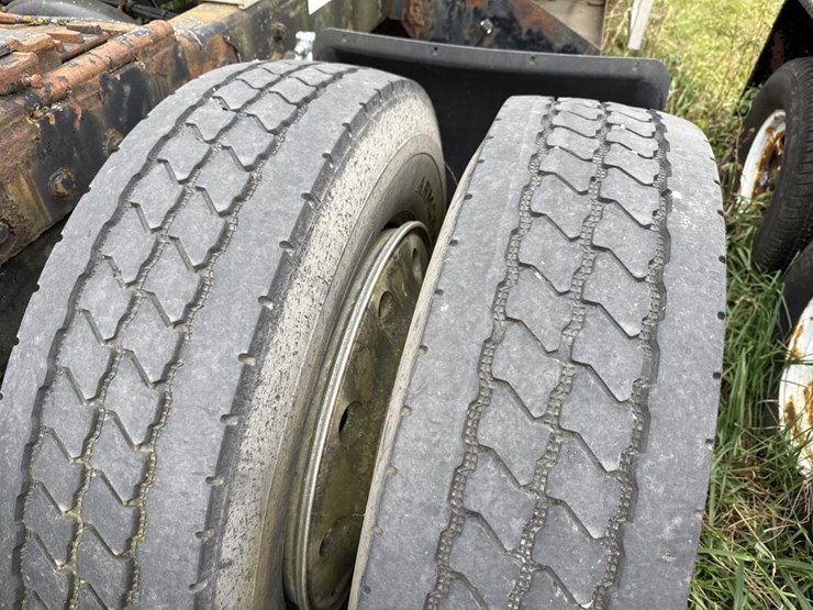 #3157-•-western-star-parts-sleeper-truck-image-37