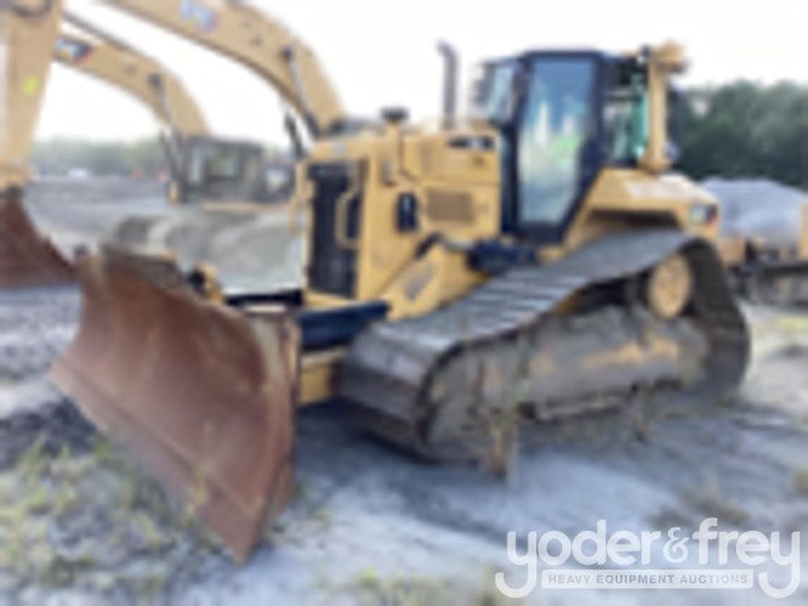 2018-caterpillar-d6n-image-1