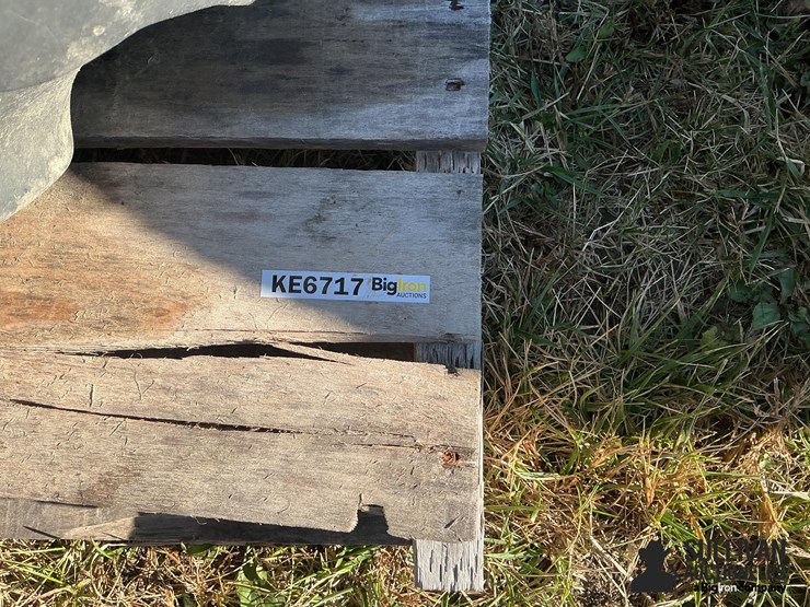 goodyear-14.9-24-tires-on-8-bolt-rims-image-10