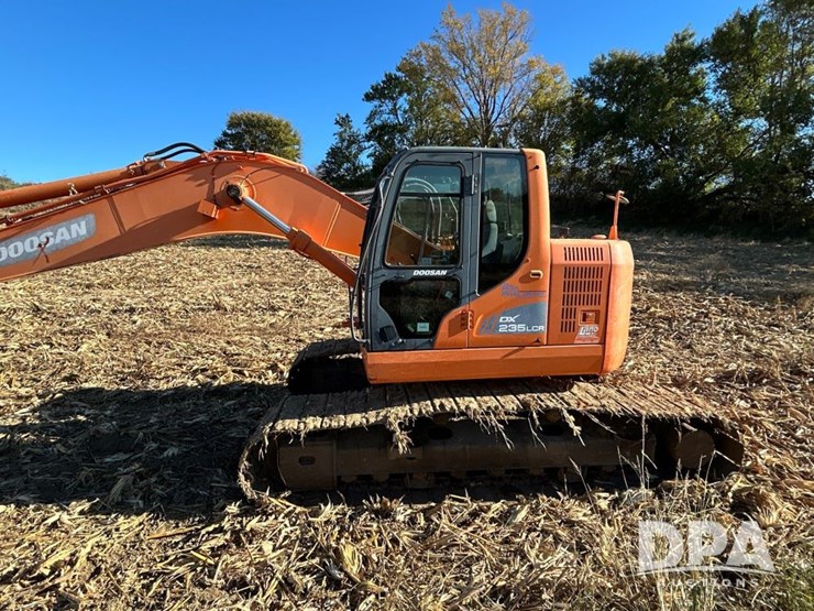 2014-doosan-dx235-lcr-image-17