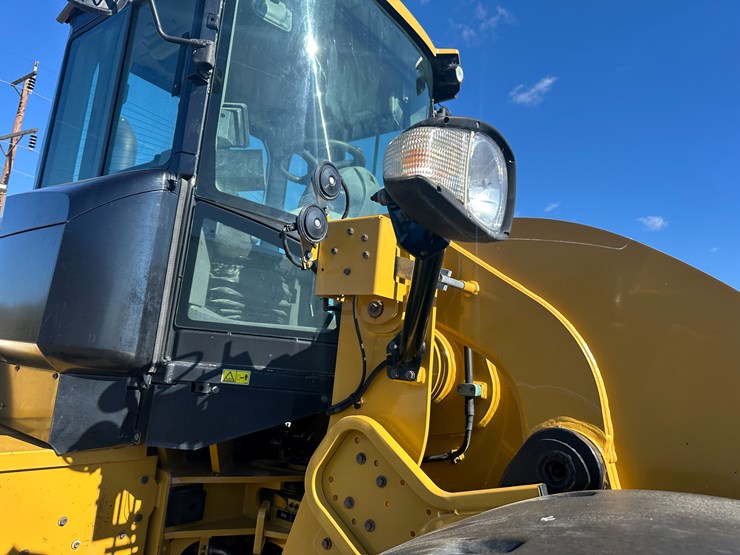 2016-caterpillar-926m-image-46