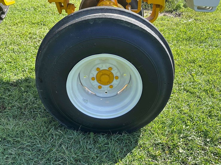 minneapolis-moline-g940-image-43