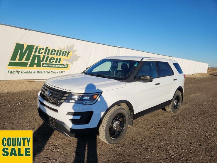 2017-ford-explorer-image-1