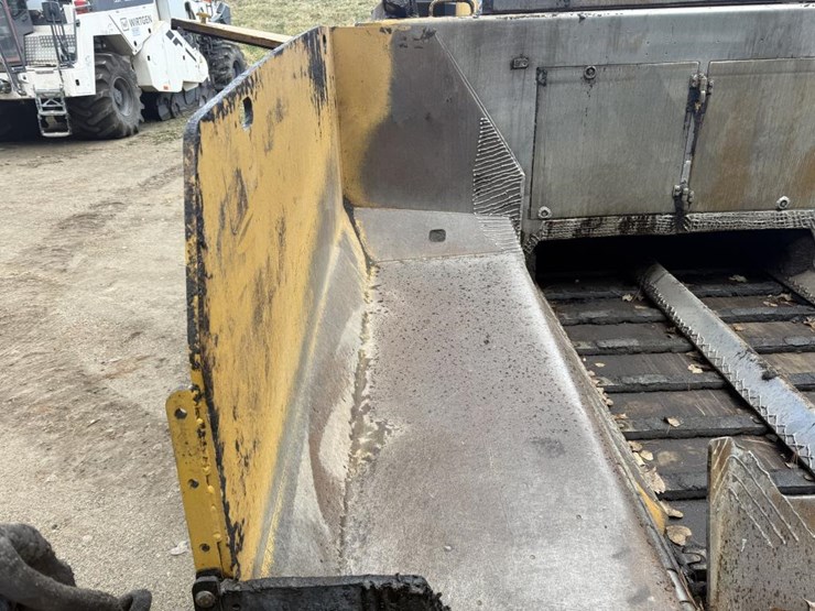 caterpillar-ap-1055f-image-43