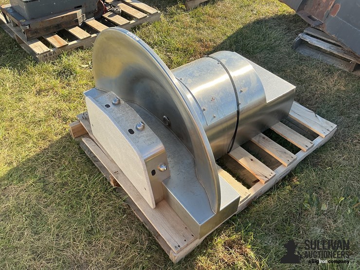 stainless-steel-4-person-hand-washing-station-image-5