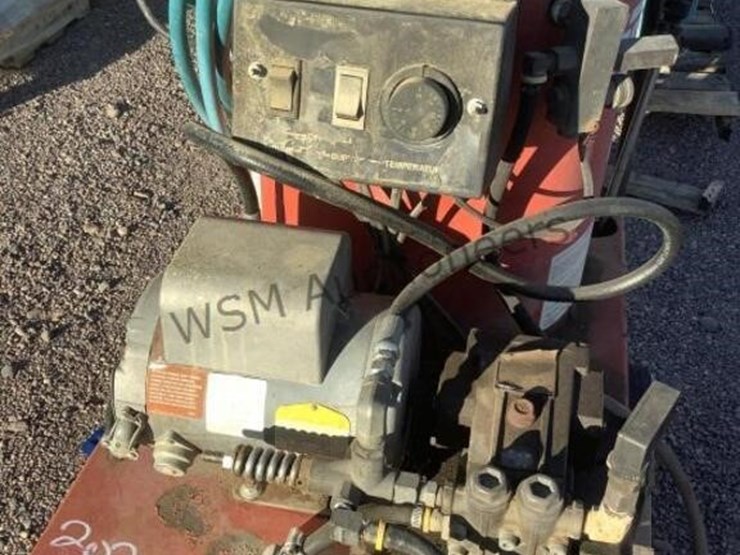 hotsy-pressure-washer-image-5