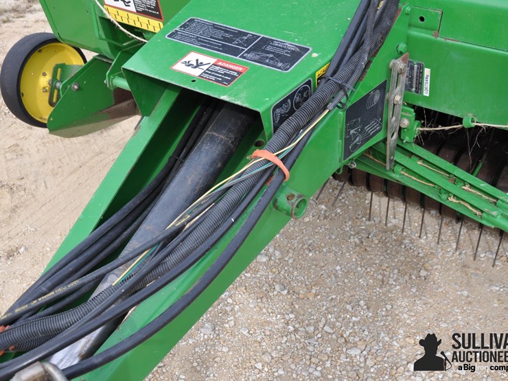 2002-john-deere-567-image-11