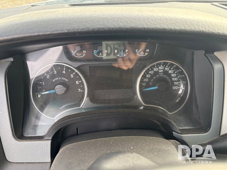 2014-ford-f150-xlt-image-74