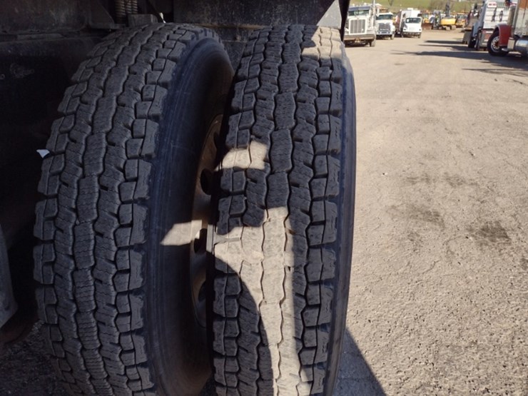 19-peterbilt-water-truck^title^-(qea-4054)-image-32