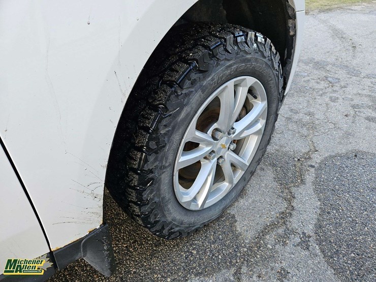 2016-chevrolet-equinox-lt-image-17