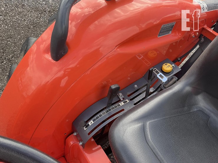 2018-kubota-l4701-image-19