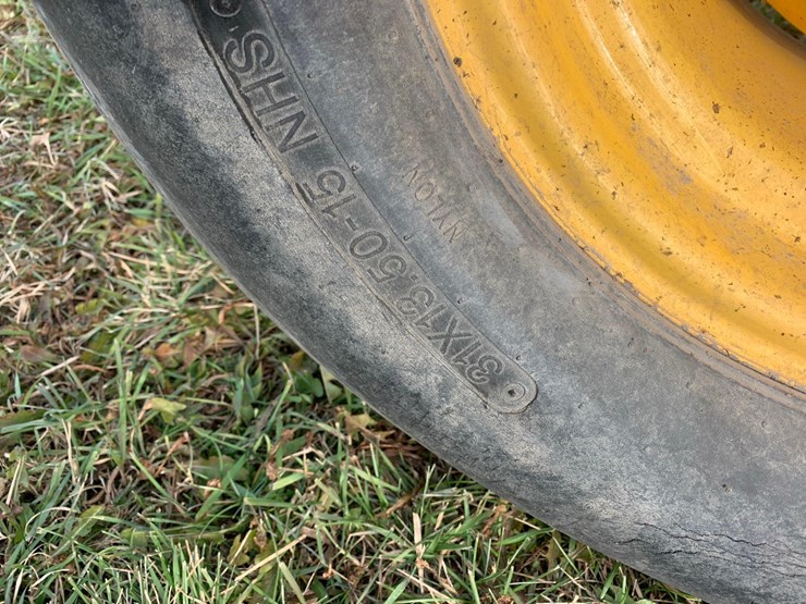 2011-new-holland-h7460-image-6