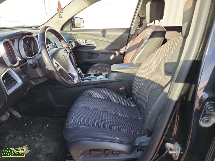 2013-chevrolet-equinox-lt-image-15