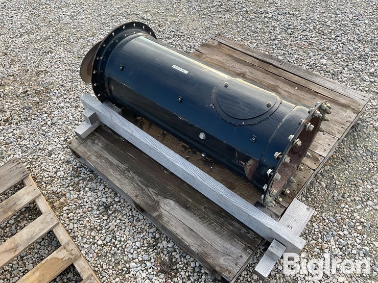 new-holland-36-image-9